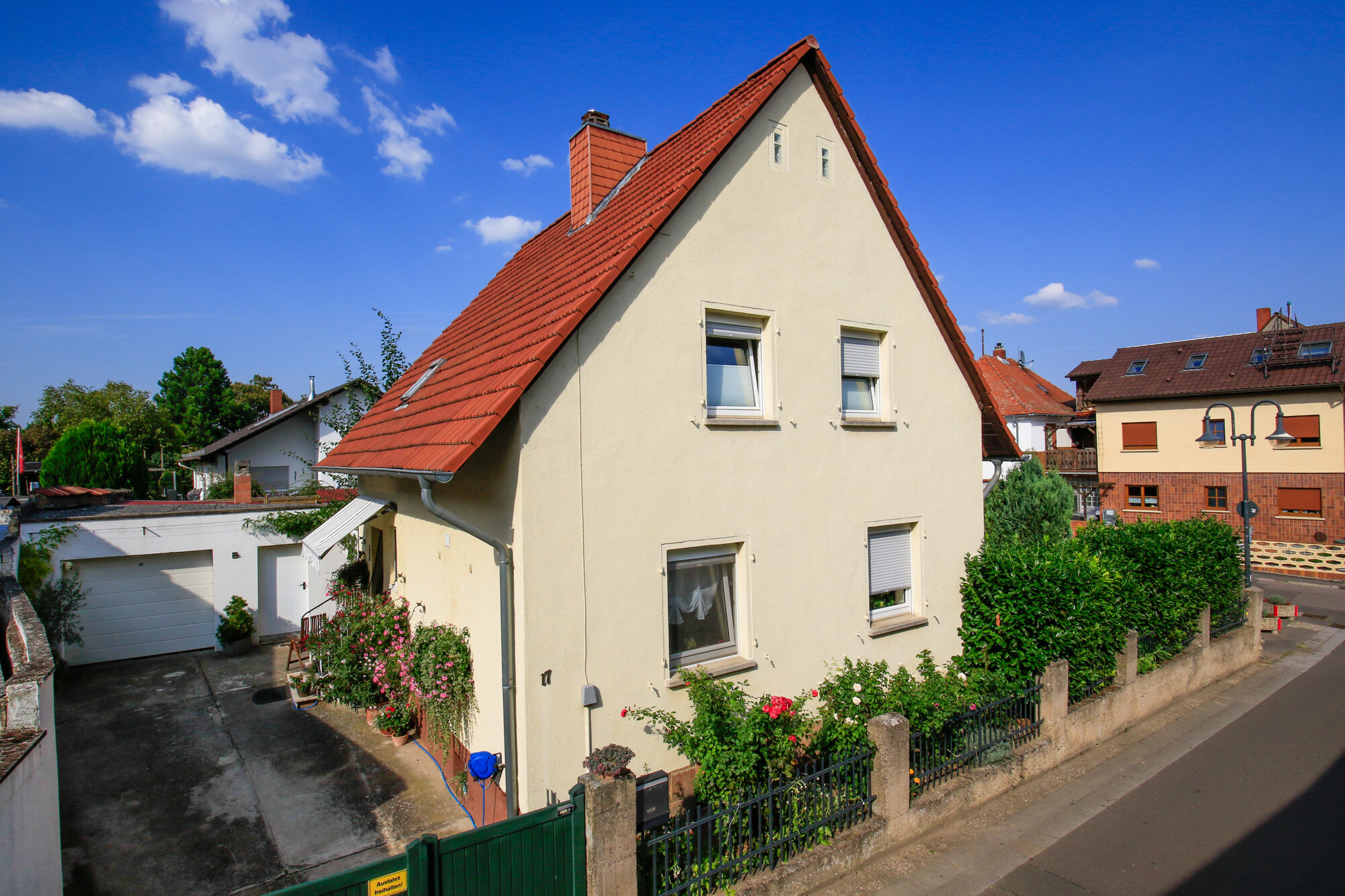 Einfamilienhaus zum Kauf 349.000 € 4 Zimmer 110 m²<br/>Wohnfläche 400 m²<br/>Grundstück Bockenheim 67278