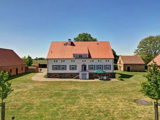 Bauernhaus zum Kauf 7 Zimmer 325 m² 35.000 m² Grundstück Schulzendorf Sonnenberg 16775