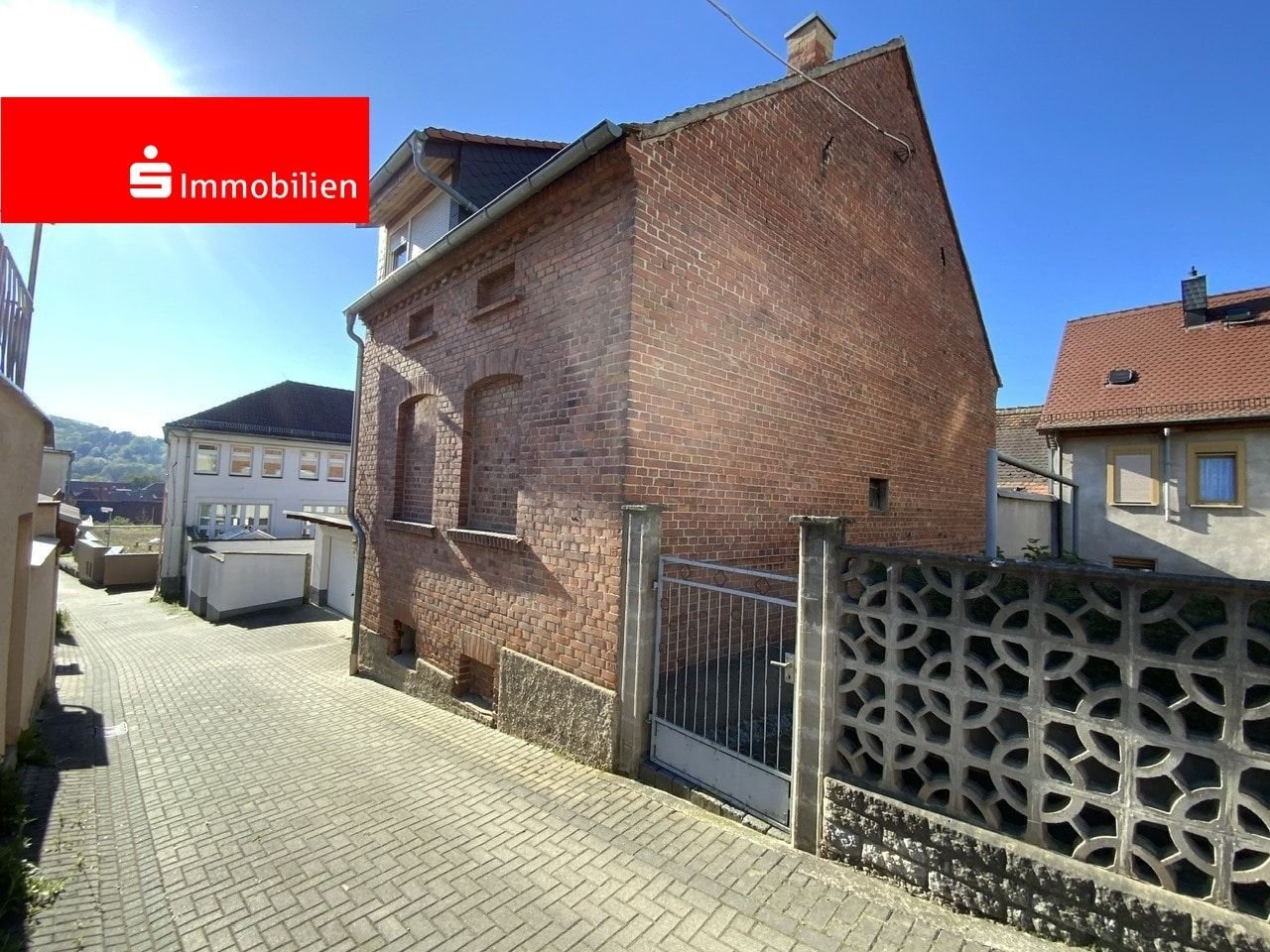 Einfamilienhaus zum Kauf 56.000 € 5 Zimmer 85 m²<br/>Wohnfläche 110 m²<br/>Grundstück ab sofort<br/>Verfügbarkeit Bad Sulza Bad Sulza 99518