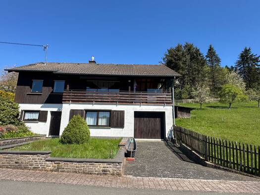 Einfamilienhaus zum Kauf provisionsfrei 199.000 € 4 Zimmer 101 m² 818 m² Grundstück frei ab sofort Obere Föhr 21 Neroth 54570