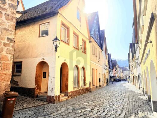 Mehrfamilienhaus zum Kauf 120.000 € 8 Zimmer 400 m² 350 m² Grundstück Kulmbach Kulmbach 95326