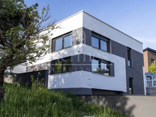 Haus zur Miete 5.500 € 4 Zimmer 360 m² Zagreb
