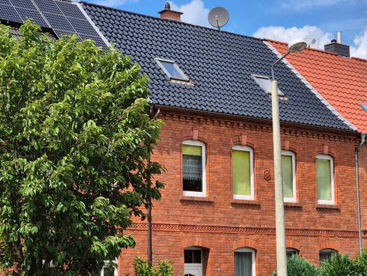 Haus zum Kauf 159.000 € 3 Zimmer 125 m² 213 m² Grundstück frei ab sofort Hüttenstraße Sangerhausen 06526