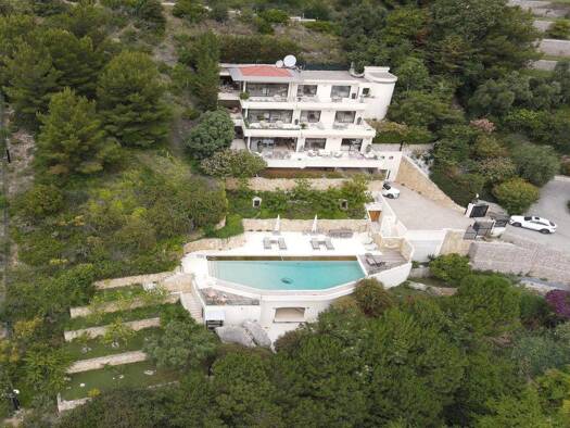 Haus zum Kauf 9.750.000 € 660 m² 9.500 m² Grundstück Eze 06360