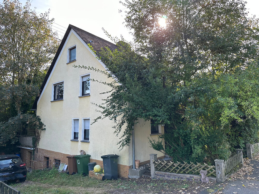 Einfamilienhaus zum Kauf 299.000 € 5 Zimmer 160 m²<br/>Wohnfläche 853 m²<br/>Grundstück Ransbach-Baumbach 56235