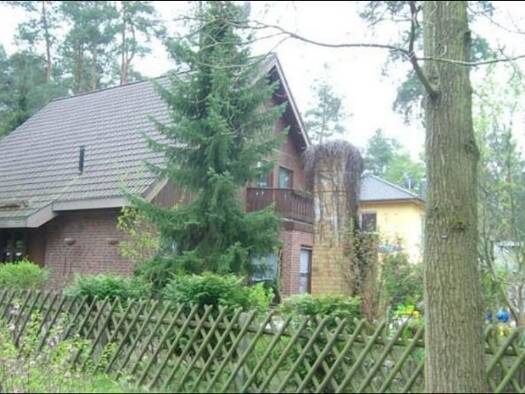 Mehrfamilienhaus zur Miete 820 € 2 Zimmer 69,9 m² frei ab 01.04.2026 Wandlitz 16348