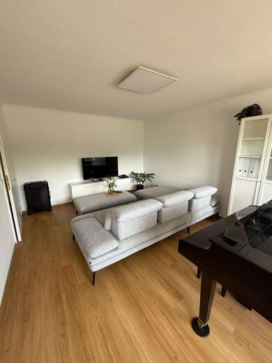 Wohnung zur Miete 900 € 2 Zimmer 50 m² Geschoss 1/5 frei ab sofort Siegener Straße 63 Sossenheim Frankfurt am Main 65936