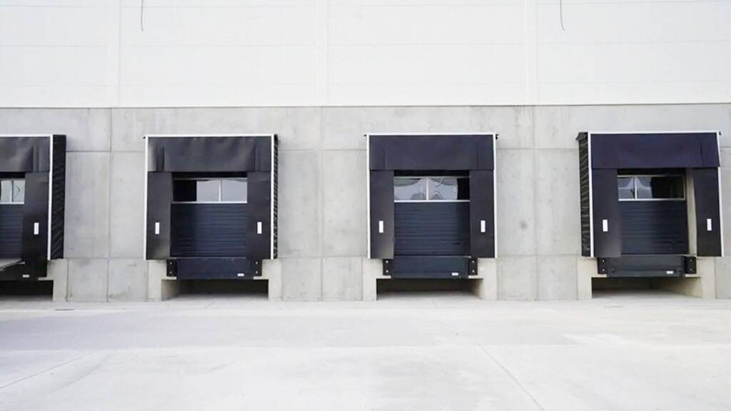 Halle/Industriefläche zur Miete - Erstbezug 5,25 € 50.400 m² Lagerfläche teilbar ab 5.300 m² Niemegk 14823