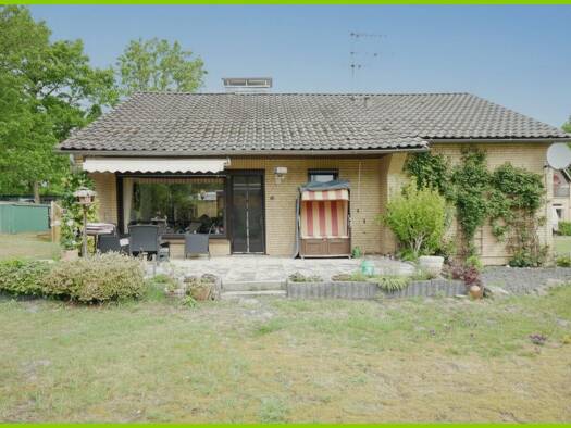 Einfamilienhaus zum Kauf 220.000 € 3 Zimmer 73,6 m² 1.132 m² Grundstück Kakerbeck Ahlerstedt 21702