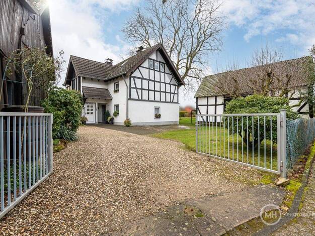 Mehrfamilienhaus zum Kauf 599.000 € 6,5 Zimmer 179 m² 1.152 m² Grundstück Algert Lohmar 53797