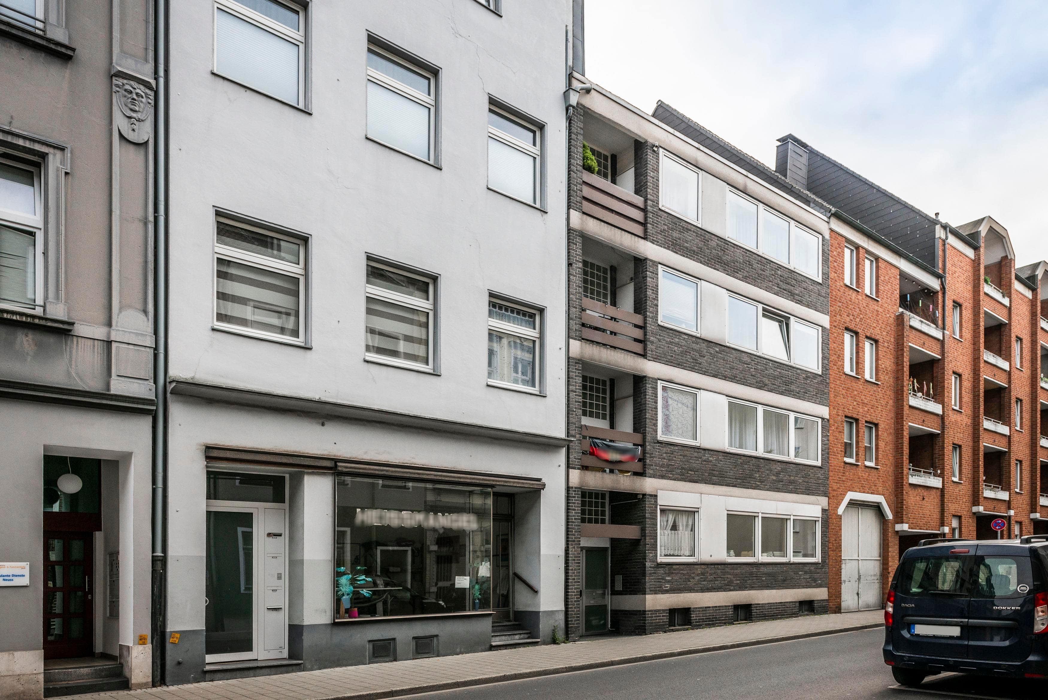 Wohn- und Geschäftshaus zum Kauf als Kapitalanlage geeignet 1.050.000 € 805 m²<br/>Fläche 1.084 m²<br/>Grundstück Innenstadt Neuss 41460