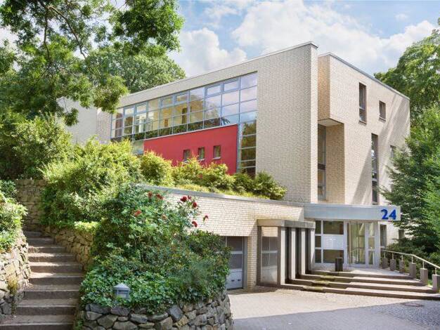 Wohnung zur Miete 1.343 € 3 Zimmer 152,4 m² 3. Geschoss frei ab 08.09.2026 Veilchenstraße 24 Sonnenhügel Osnabrück 49088
