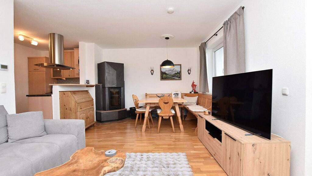 Wohnung zur Miete 1.050 € 2 Zimmer 60 m² 1. Geschoss Oberndorf in Tirol 6372
