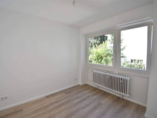 Studio zur Miete 605 € 1 Zimmer 12,4 m² 1. Geschoss frei ab sofort Schwanenmarkt 1A Carlstadt Düsseldorf 40213