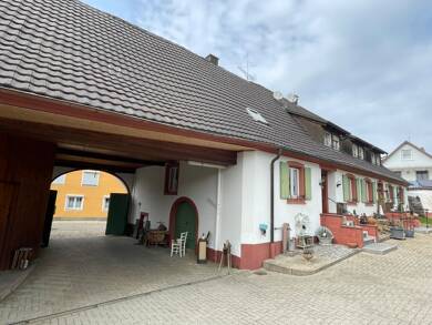 Mehrfamilienhaus zum Kauf 599.000 € 8 Zimmer 346 m² 1.308 m² Grundstück Dottingen Ballrechten-Dottingen 79282
