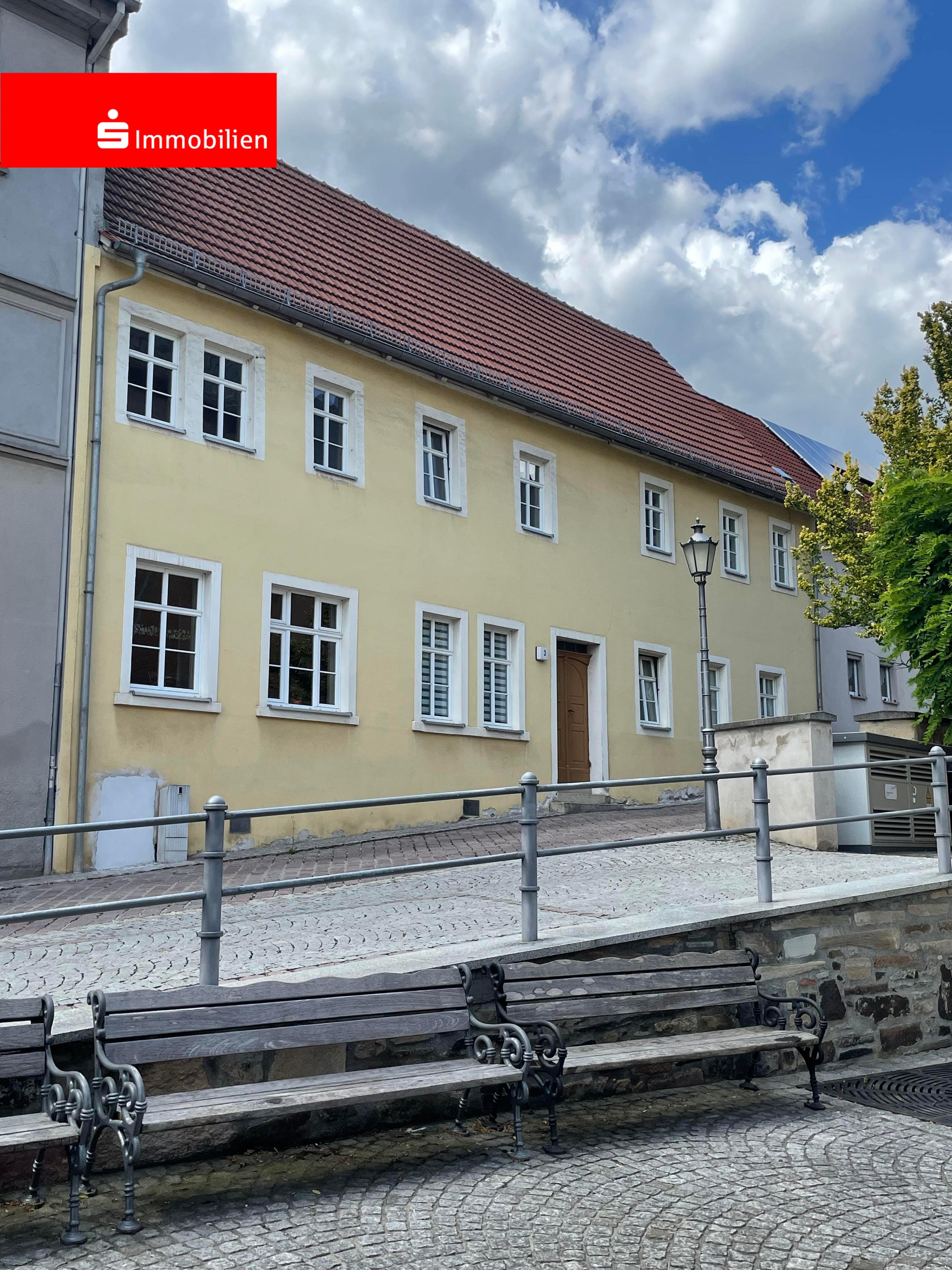 Wohnung zur Miete 350 € 3 Zimmer 80 m²<br/>Wohnfläche 1.<br/>Geschoss ab sofort<br/>Verfügbarkeit Weida Weida 07570