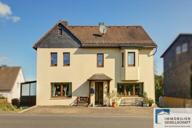 Einfamilienhaus zum Kauf 219.000 € 8,5 Zimmer 225 m² 701 m² Grundstück Almersbach 57610