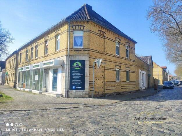 Haus zum Kauf 195.000 € 8 Zimmer 111 m² 830 m² Grundstück Leipziger Straße 105 Wolfen 06766