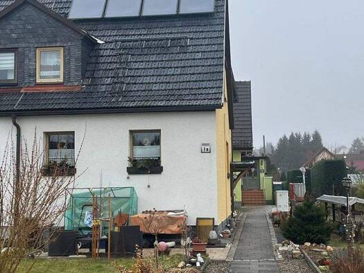 Doppelhaushälfte zum Kauf 275.000 € 6 Zimmer 110 m² 434 m² Grundstück frei ab 01.06.2026 Oberlind Sonneberg 96515