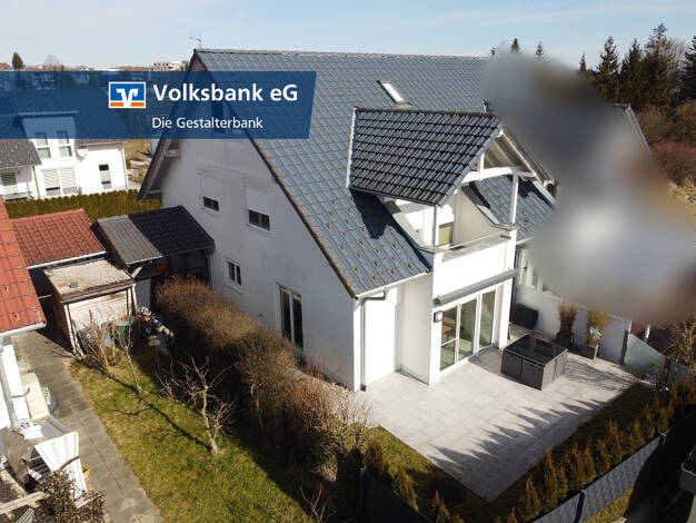 Doppelhaushälfte zum Kauf 498.000 € 6 Zimmer 141,8 m² 231 m² Grundstück Schwenningen Villingen-Schwenningen 78054