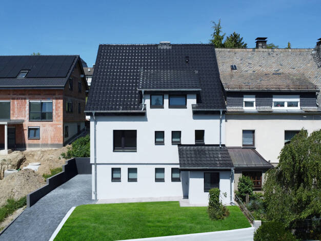 Doppelhaushälfte zum Kauf 385.000 € 5 Zimmer 132,7 m² 473 m² Grundstück Warstein 59581