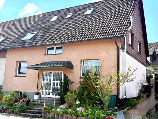 Doppelhaushälfte zum Kauf 249.000 € 7 Zimmer 160 m² 410 m² Grundstück frei ab 01.09.2026 Neheim-Hüsten Arnsberg 59759
