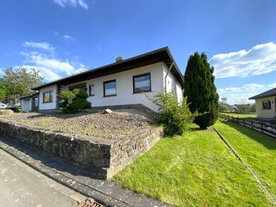 Einfamilienhaus zum Kauf 280.000 € 10 Zimmer 145 m² 1.040 m² Grundstück Alter Weg 40 Pronsfeld Pronsfeld 54597