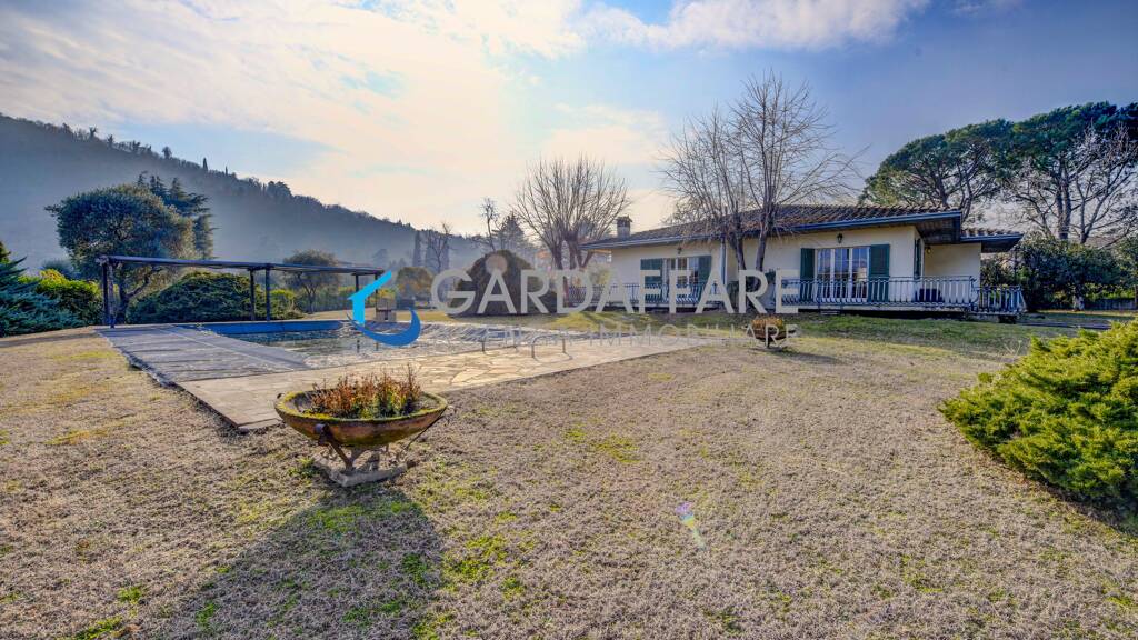 Villa zum Kauf 1.500.000 € 5 Zimmer 230 m² 5.000 m² Grundstück MANERBA DEL GARDA 25080