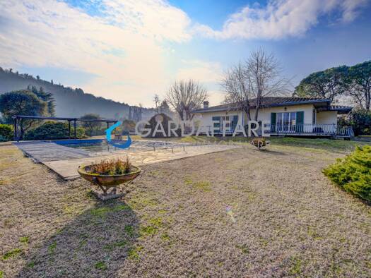 Villa zum Kauf 1.500.000 € 5 Zimmer 230 m² 5.000 m² Grundstück Manerba del Garda 25080