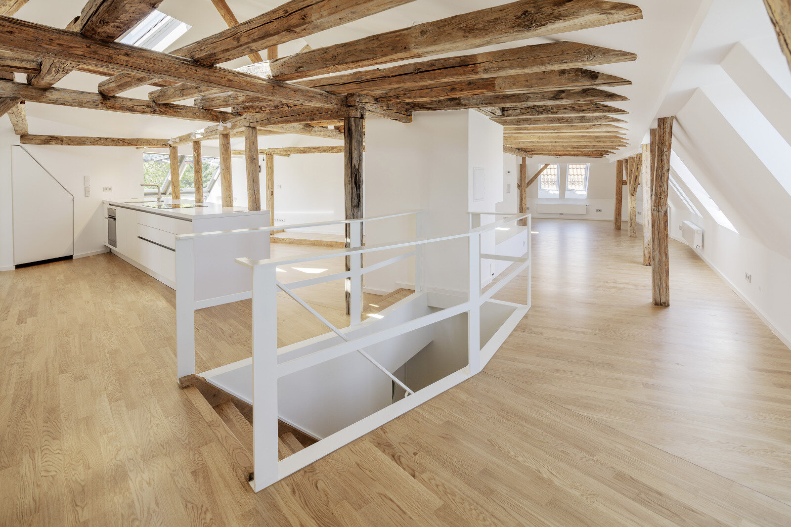 Loft zur Miete 2.250 € 3,5 Zimmer 140 m²<br/>Wohnfläche 5.<br/>Geschoss Rotebühl Stuttgart 70197