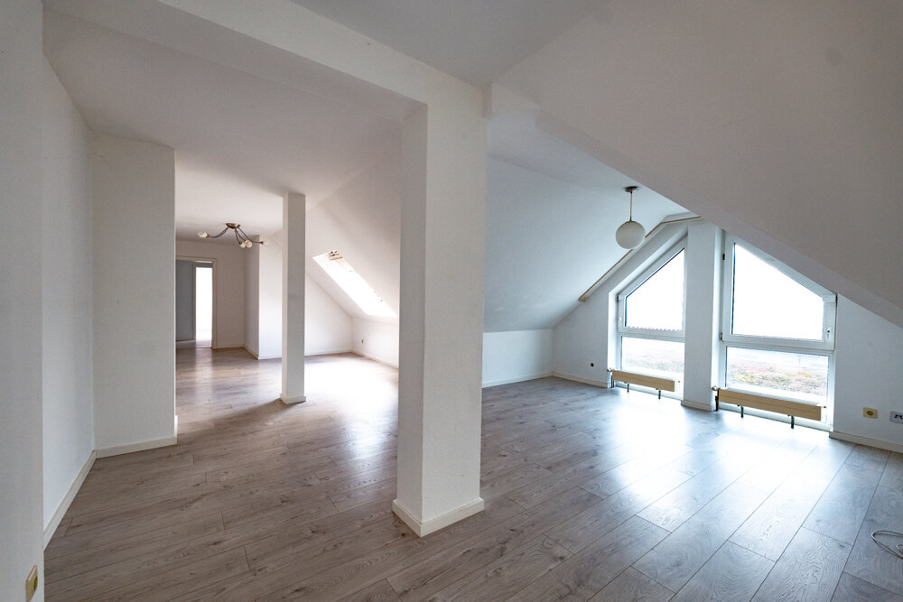 Wohnung zum Kauf 249.000 € 4 Zimmer 87 m²<br/>Wohnfläche 3.<br/>Geschoss ab sofort<br/>Verfügbarkeit Ober-Roden Rödermark 63322