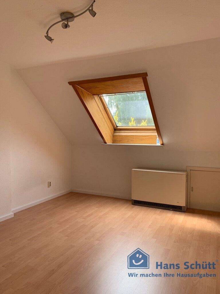 Wohnung zur Miete 225 € 2 Zimmer 27 m²<br/>Wohnfläche 4.<br/>Geschoss ab sofort<br/>Verfügbarkeit Elmschenhagener Allee 21A Elmschenhagen Bezirk 2 Kiel 24146