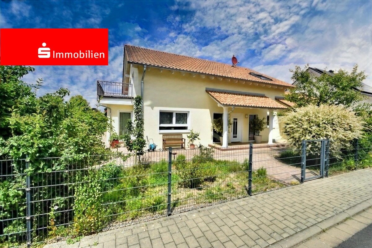 Einfamilienhaus zum Kauf 785.000 € 6,5 Zimmer 198 m²<br/>Wohnfläche 652 m²<br/>Grundstück Harpertshausen Babenhausen 64832