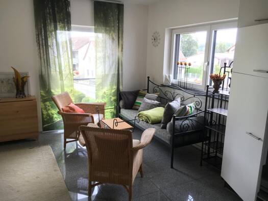 WG-Zimmer zur Miete 450 € 25 m² Geschoss 1/2 frei ab 01.05.2026 Gallenbach Aichach 86551