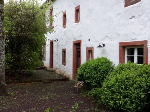 Bauernhaus zum Kauf provisionsfrei 369.000 € 6 Zimmer 270 m² 1.615 m² Grundstück Basberg 54578