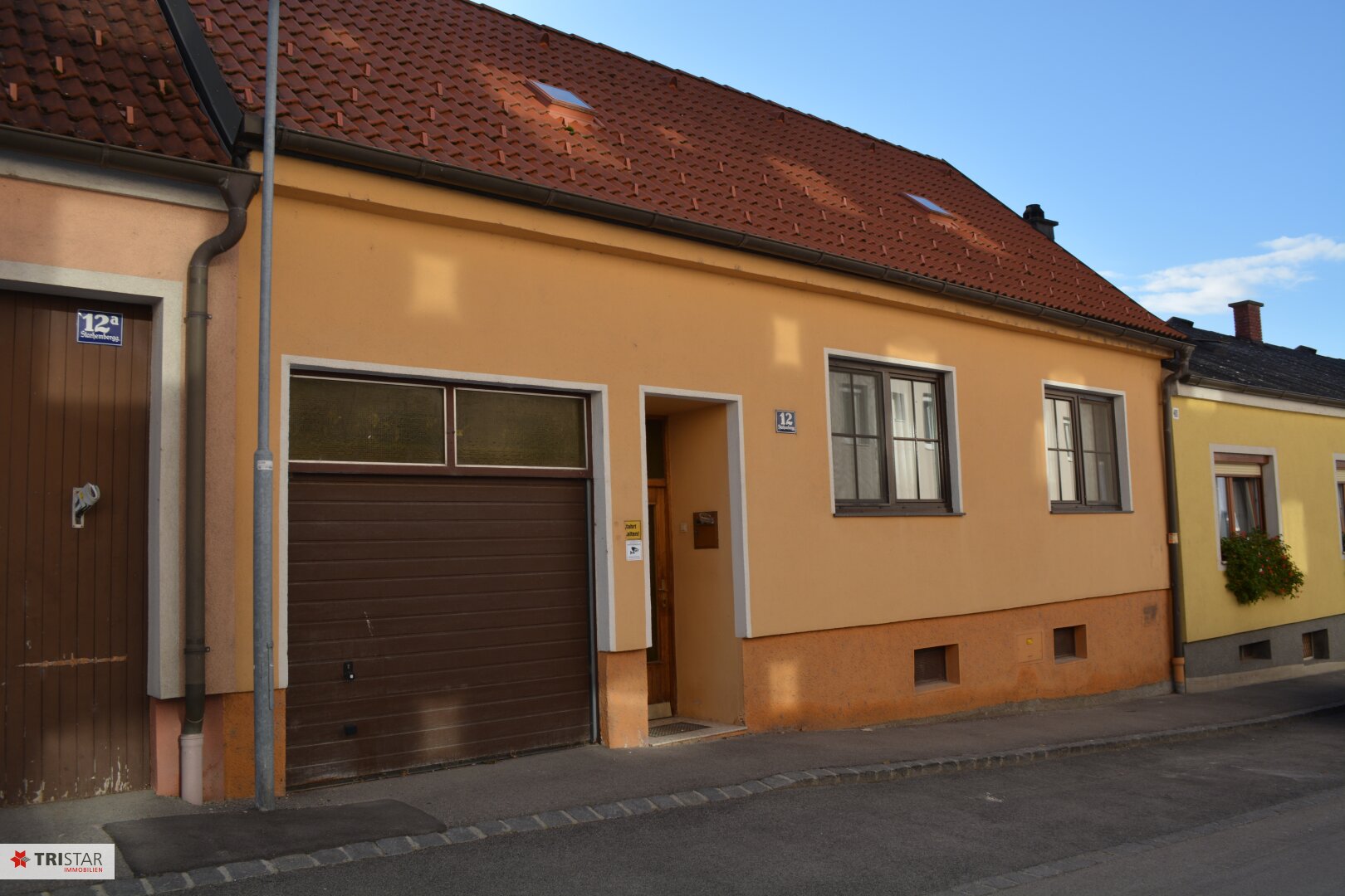 Einfamilienhaus zum Kauf 299.000 € 4 Zimmer 113 m²<br/>Wohnfläche 706 m²<br/>Grundstück Hainburg an der Donau 2410