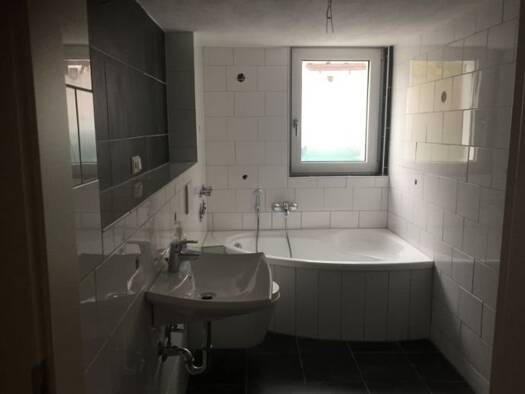Wohnung zur Miete 620 € 3 Zimmer 68 m² Tiefenbrunner Str. Mengershausen Rosdorf 37124