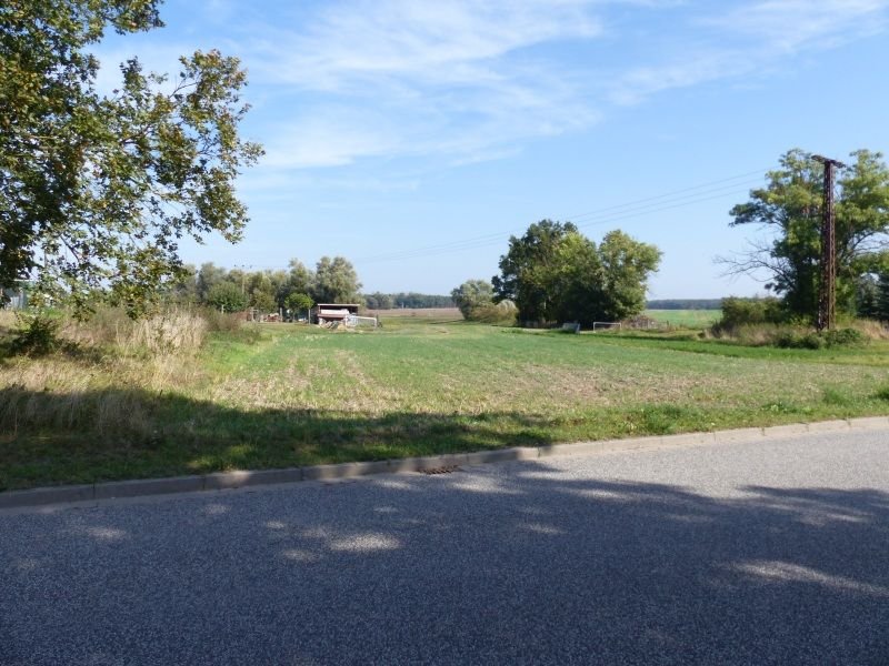 Land-/Forstwirtschaft zum Kauf 15.000 € 1.943 m²<br/>Grundstück Angermünder Straße o. Nr. Crussow Angermünde 16278