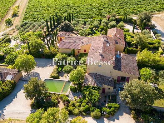 Weingut zum Kauf 895.000 € Centre Ancien Pertuis 84120