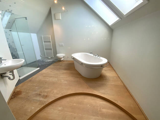 Wohnung zur Miete 1.130 € 5 Zimmer 205,9 m² 3. Geschoss frei ab sofort Lange Straße 12 Zörbig 06780