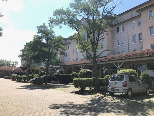 Laden zur Miete 2,42 € 215 m² Verkaufsfläche Werdau 08412