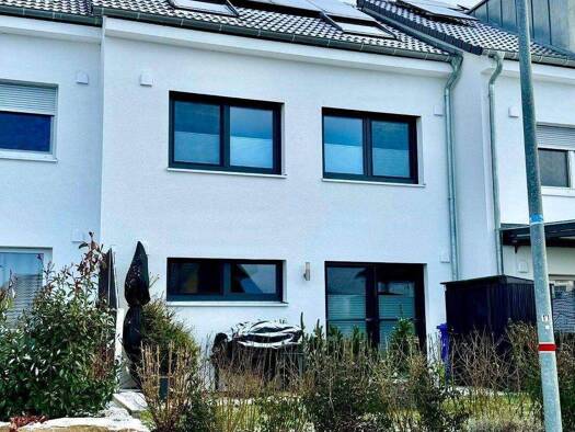Reihenmittelhaus zum Kauf provisionsfrei 563.000 € 5,5 Zimmer 154 m² 167 m² Grundstück frei ab 01.05.2026 Langenbeutingen Langenbrettach 74243