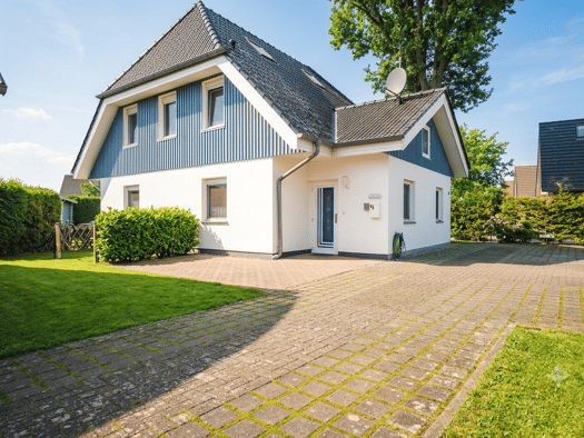 Mehrfamilienhaus zum Kauf 649.000 € 8 Zimmer 164 m² 341 m² Grundstück Zingst Zingst 18374