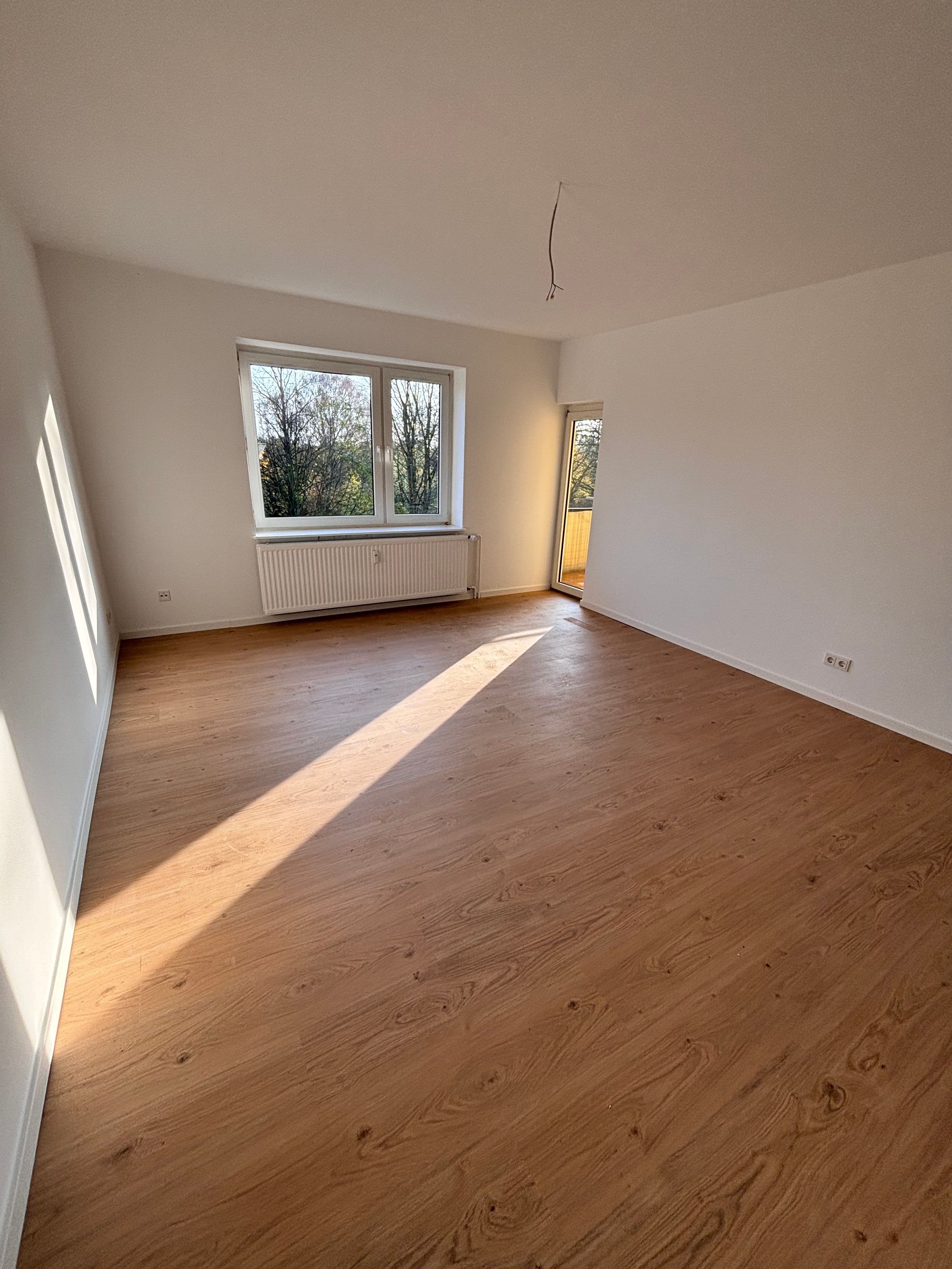 Maisonette zum Kauf provisionsfrei 300.000 € 6 Zimmer 130 m²<br/>Wohnfläche 2.<br/>Geschoss ab sofort<br/>Verfügbarkeit Springmühle Göttingen 37081