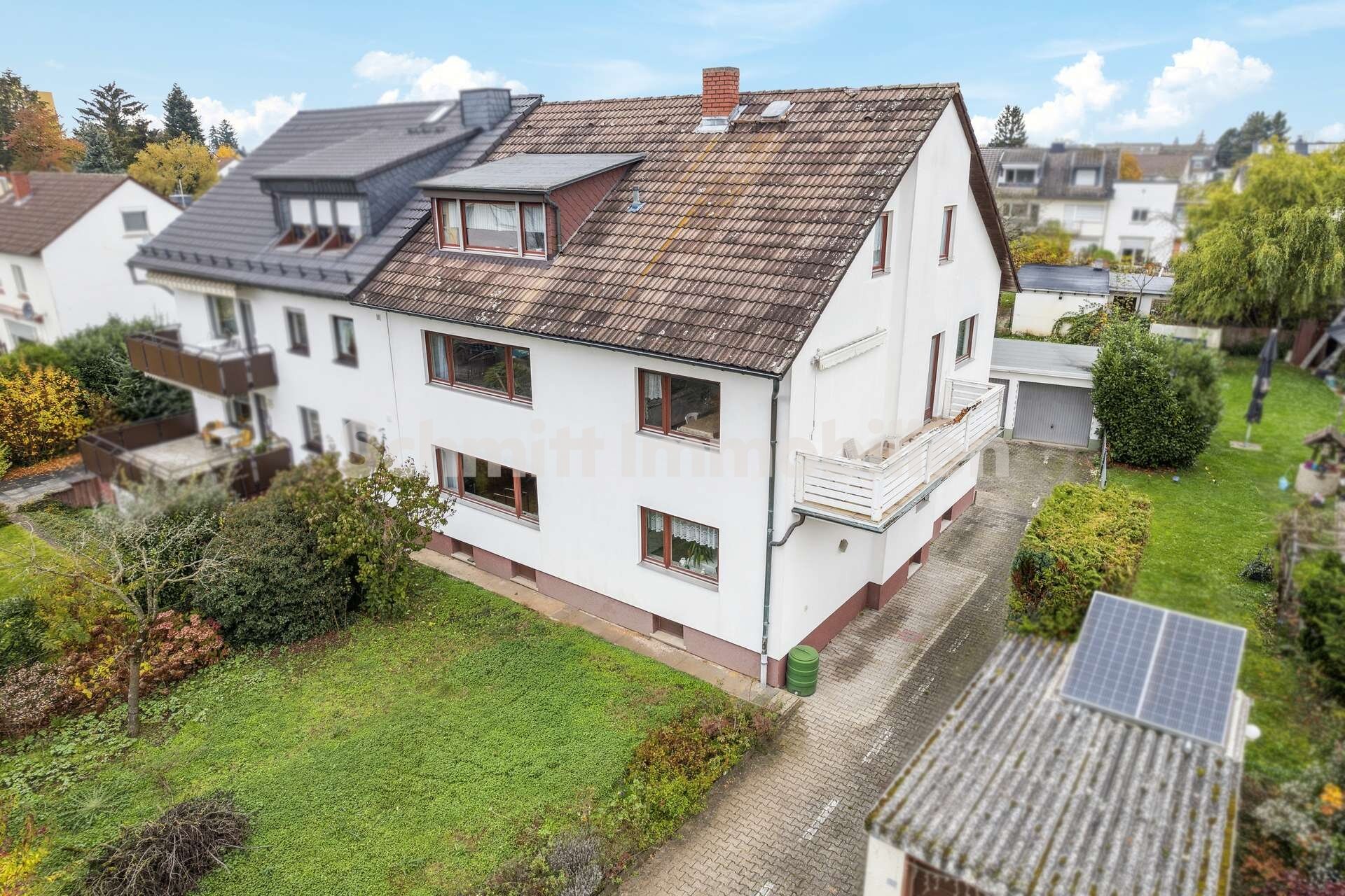 Mehrfamilienhaus zum Kauf 469.000 € 6 Zimmer 241,4 m²<br/>Wohnfläche 735 m²<br/>Grundstück Schwanheim Frankfurt am Main 60529