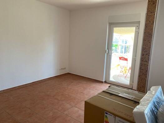 Studio zur Miete 240 € 1 Zimmer 35 m² EG frei ab sofort Stendal 39576