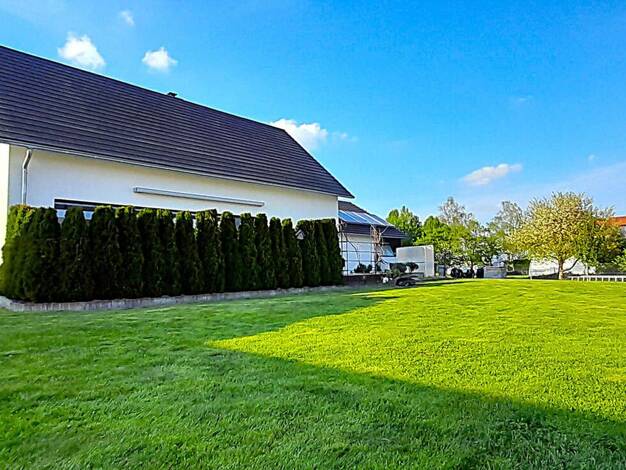 Einfamilienhaus zum Kauf 749.000 € 6 Zimmer 178 m² 971 m² Grundstück Schönebürg Schwendi 88477
