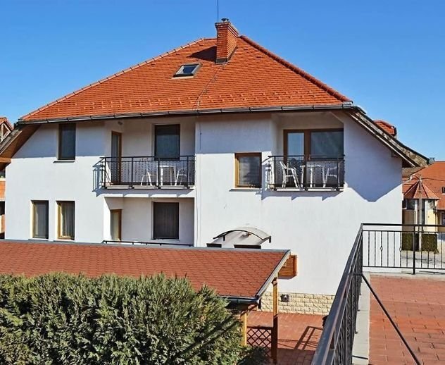 Haus zum Kauf provisionsfrei 797.000 € 9 Zimmer 380 m²<br/>Wohnfläche 1.111 m²<br/>Grundstück Hévíz 8380