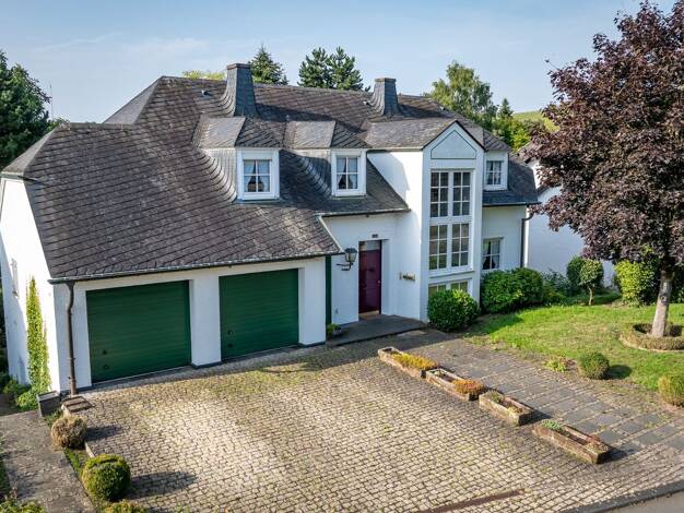 Einfamilienhaus zum Kauf 689.900 € 9 Zimmer 363,2 m² 1.219 m² Grundstück Stahl Bitburg - Stahl 54634