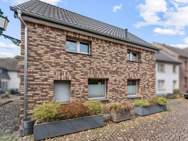 Einfamilienhaus zum Kauf 699.000 € 8 Zimmer 234 m² 229 m² Grundstück Zons Dormagen 41541